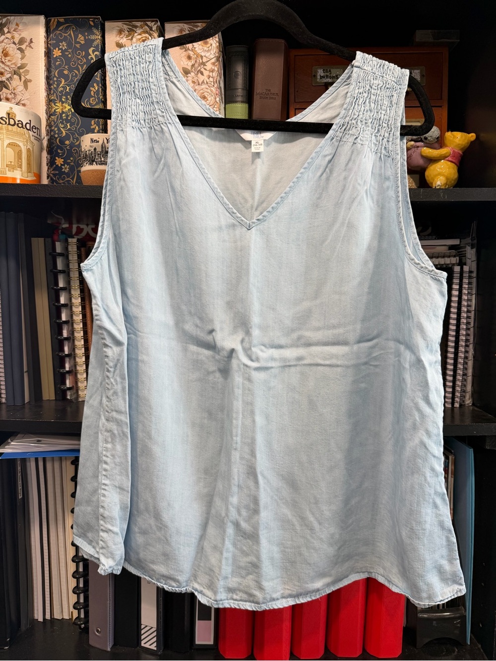 Time and Tru Light Blue Sleeveless V-Neck Tank